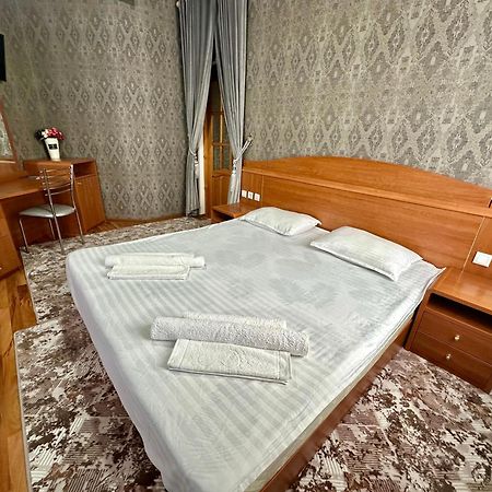 Comfort Inn 撒马尔罕 外观 照片